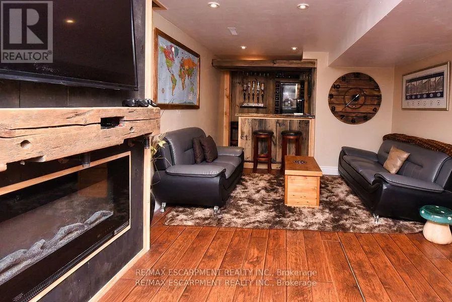 448 ACADIA DRIVE