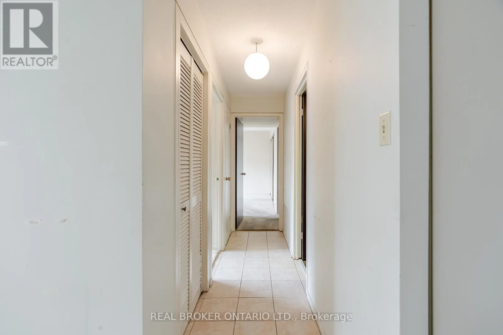 1402 - 151 BAY STREET