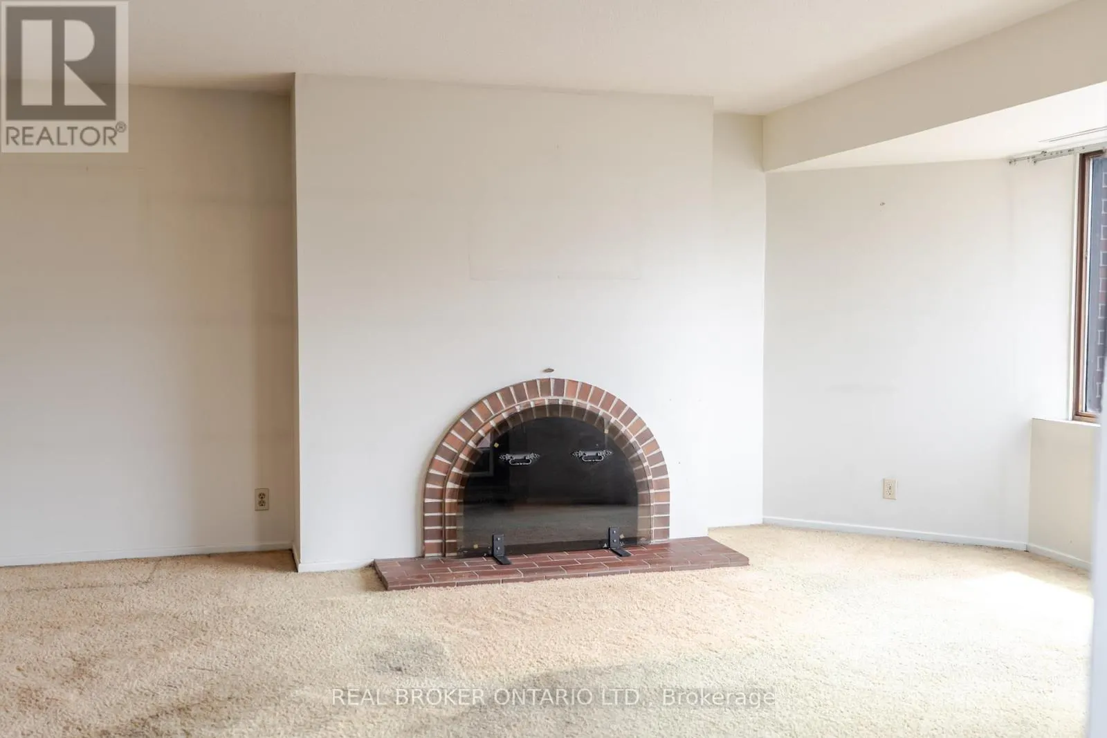 1402 - 151 BAY STREET
