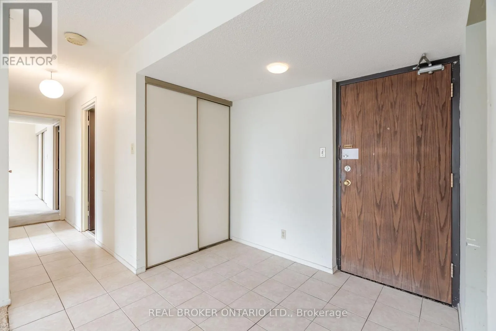 1402 - 151 BAY STREET
