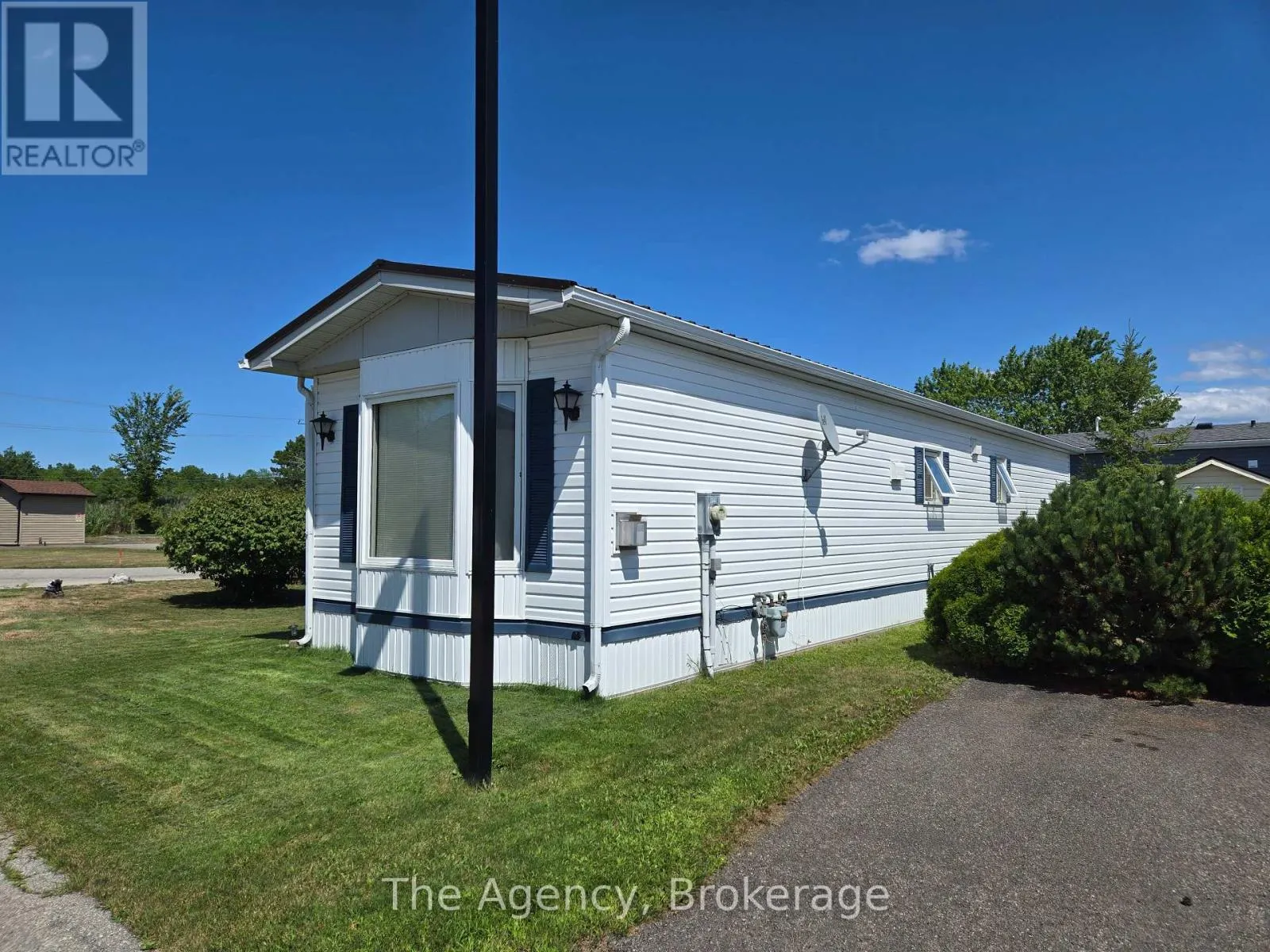 10 - 3033 TOWNLINE ROAD, #10