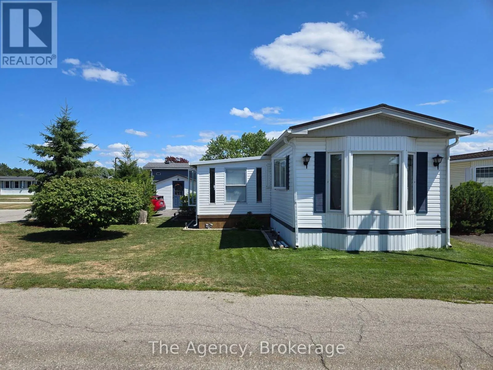 10 - 3033 TOWNLINE ROAD, #10