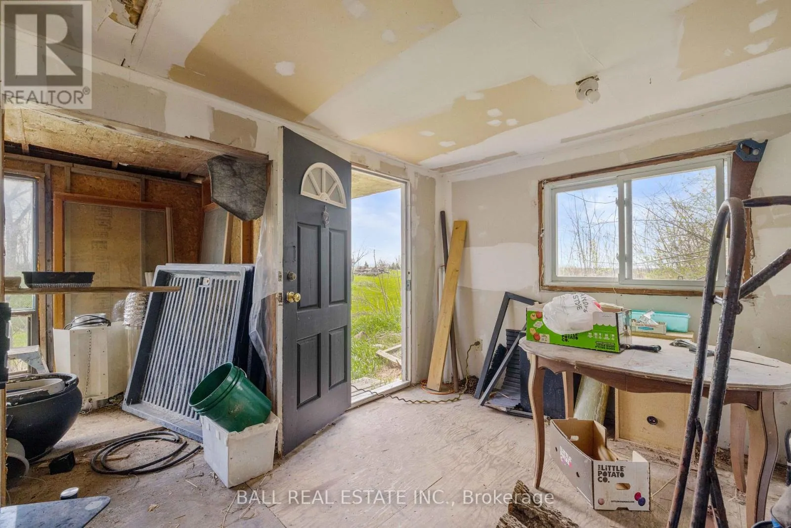 589 COUNTY ROAD 8