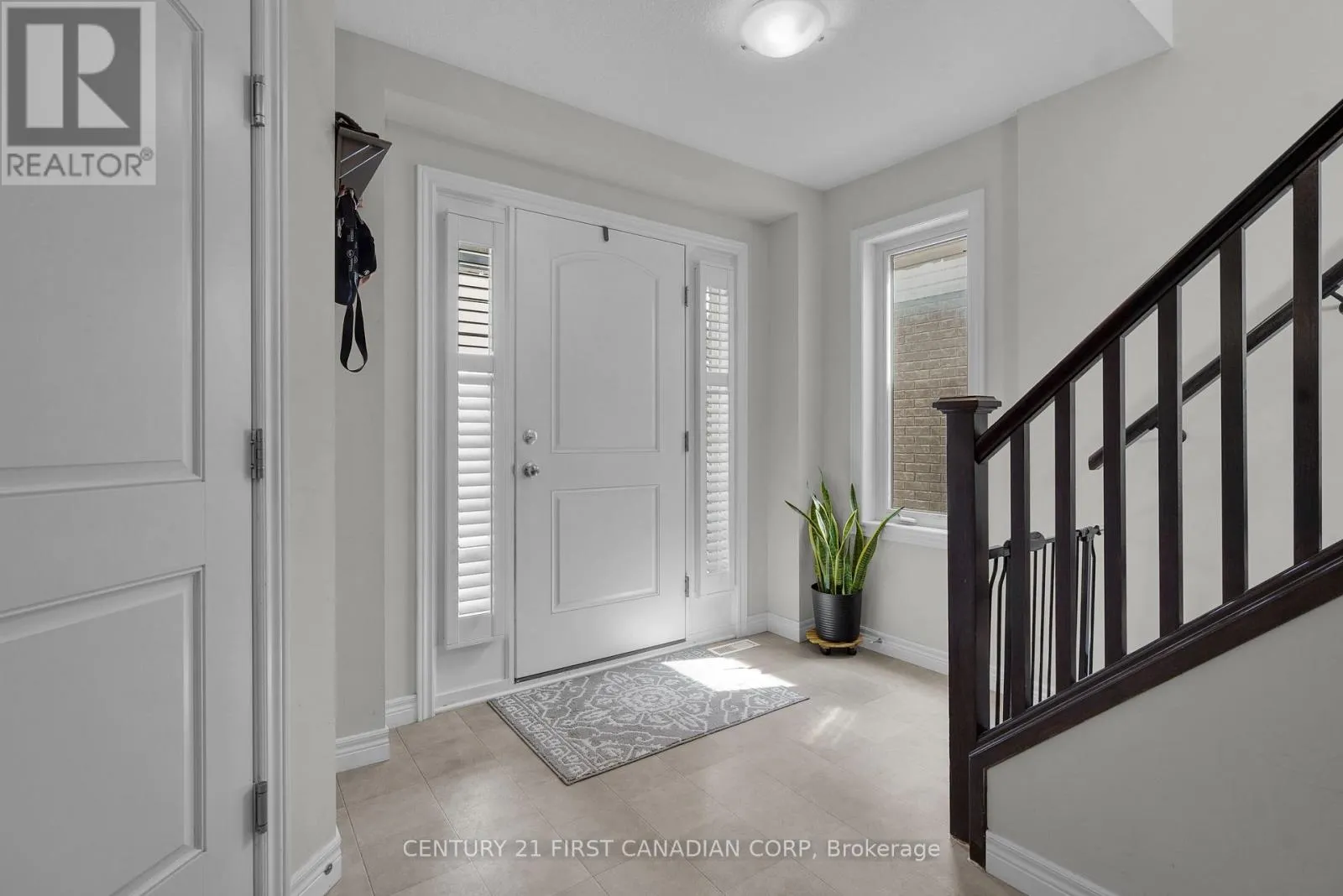 1879 REILLY WALK