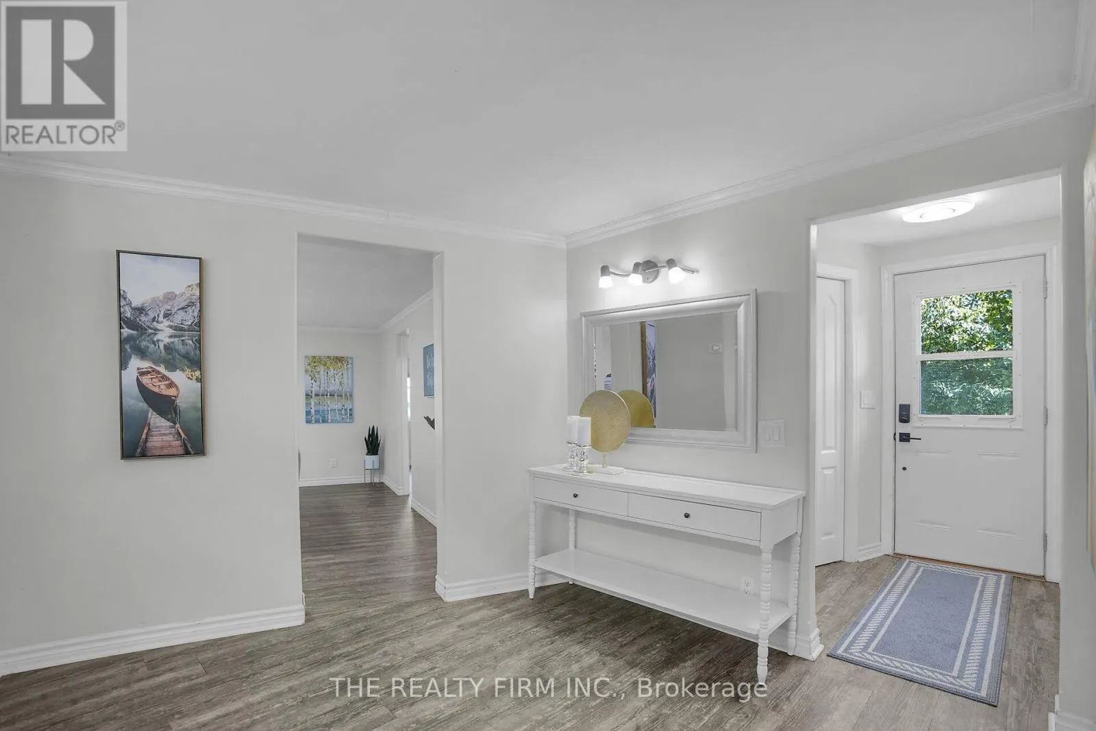3692 BEVERLY GLEN
