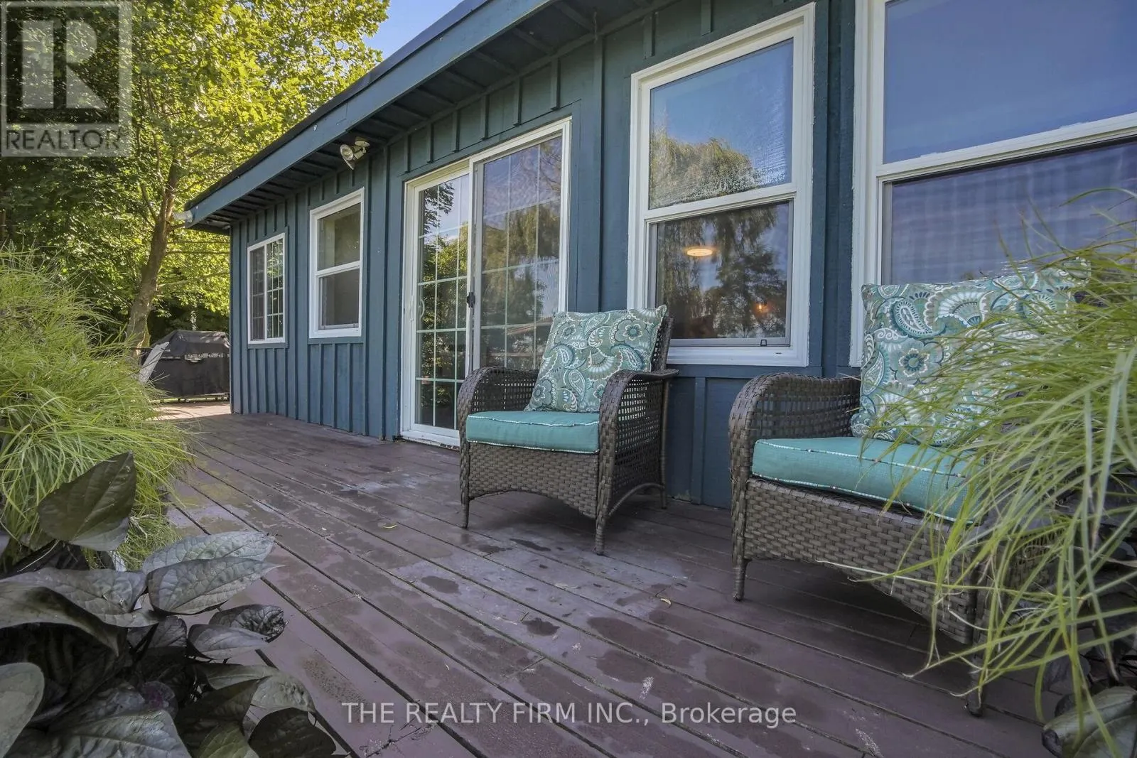 3692 BEVERLY GLEN