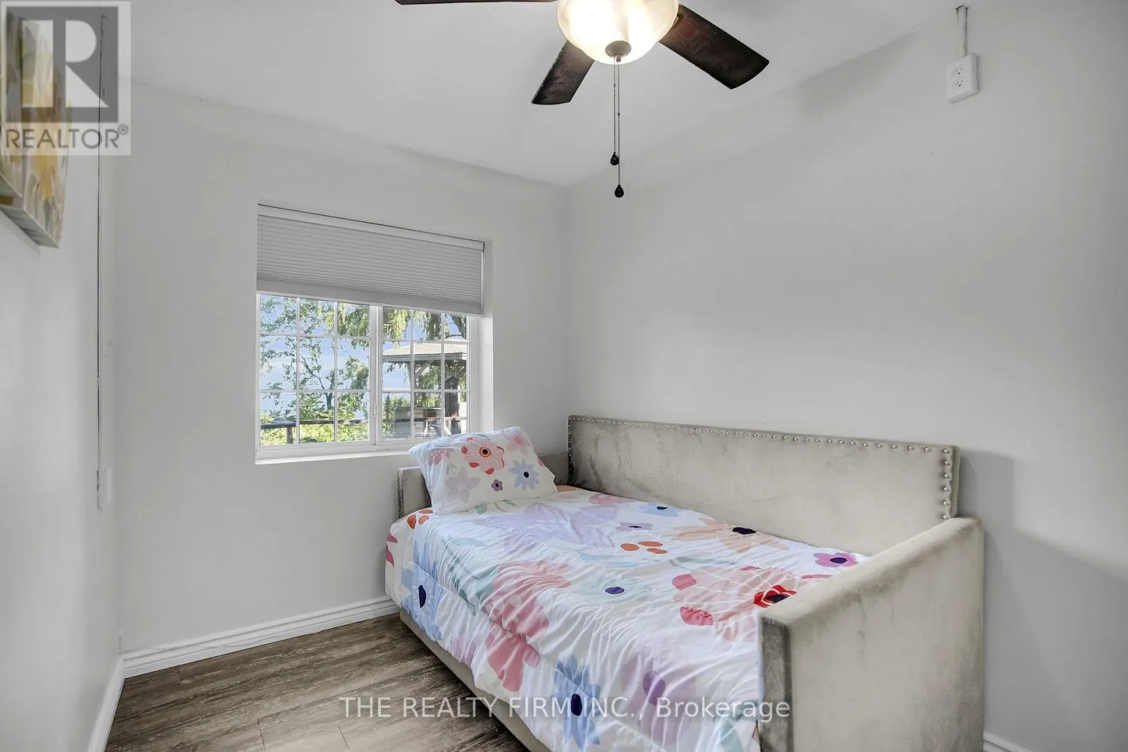 3692 BEVERLY GLEN