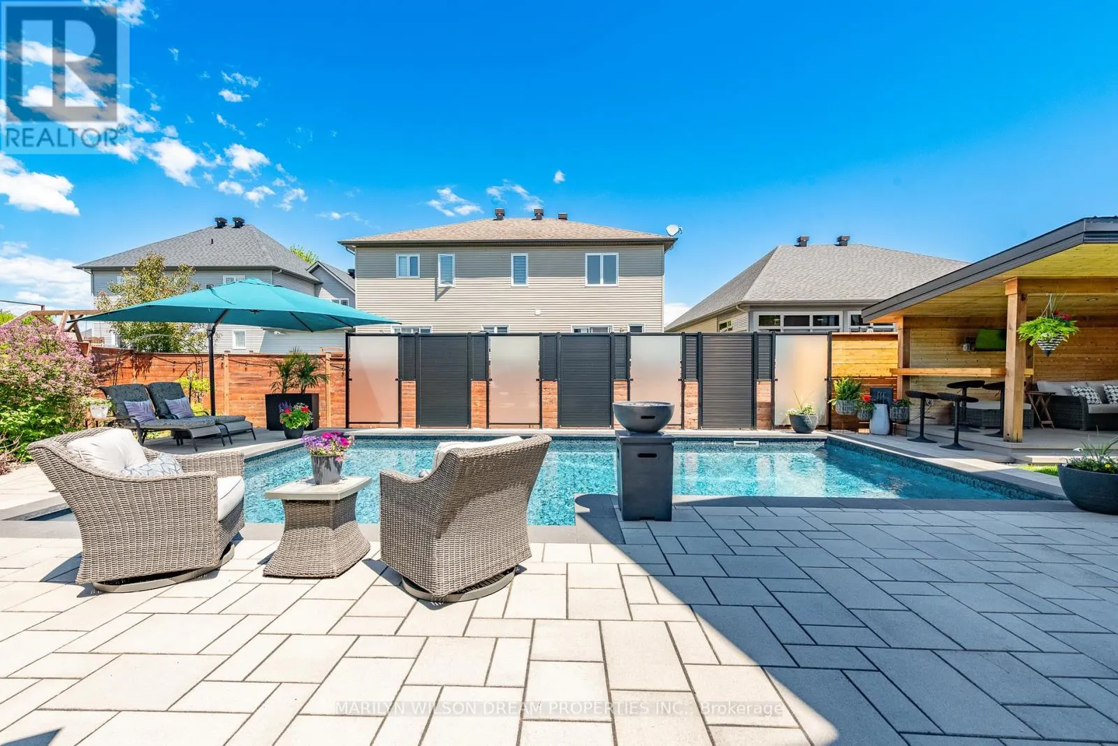 228 ONYX CRESCENT