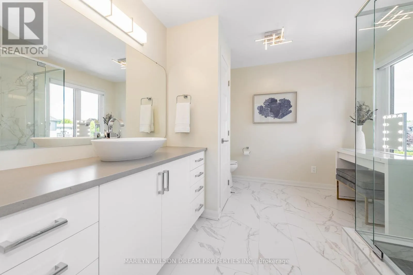 228 ONYX CRESCENT