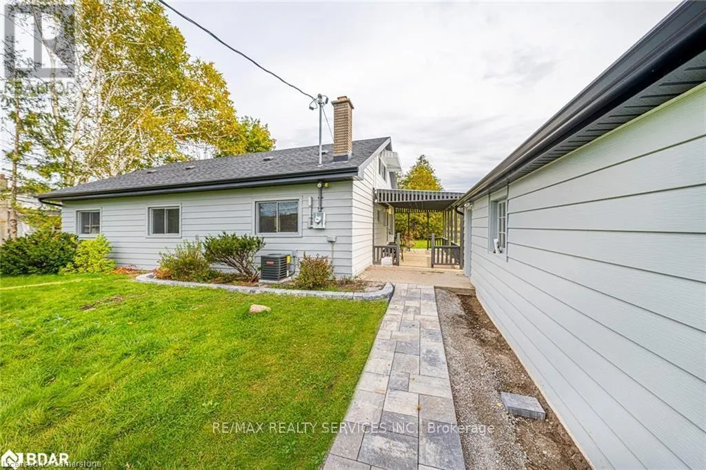 885 GLEN CEDAR DRIVE