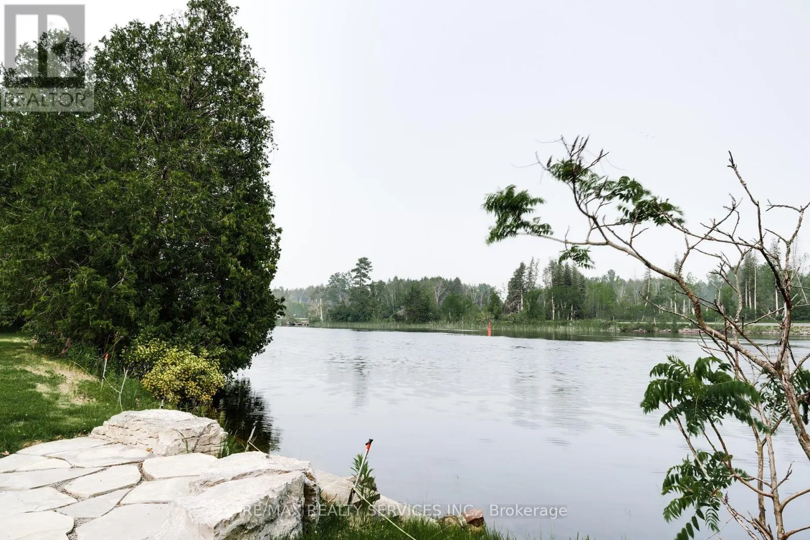 885 GLEN CEDAR DRIVE