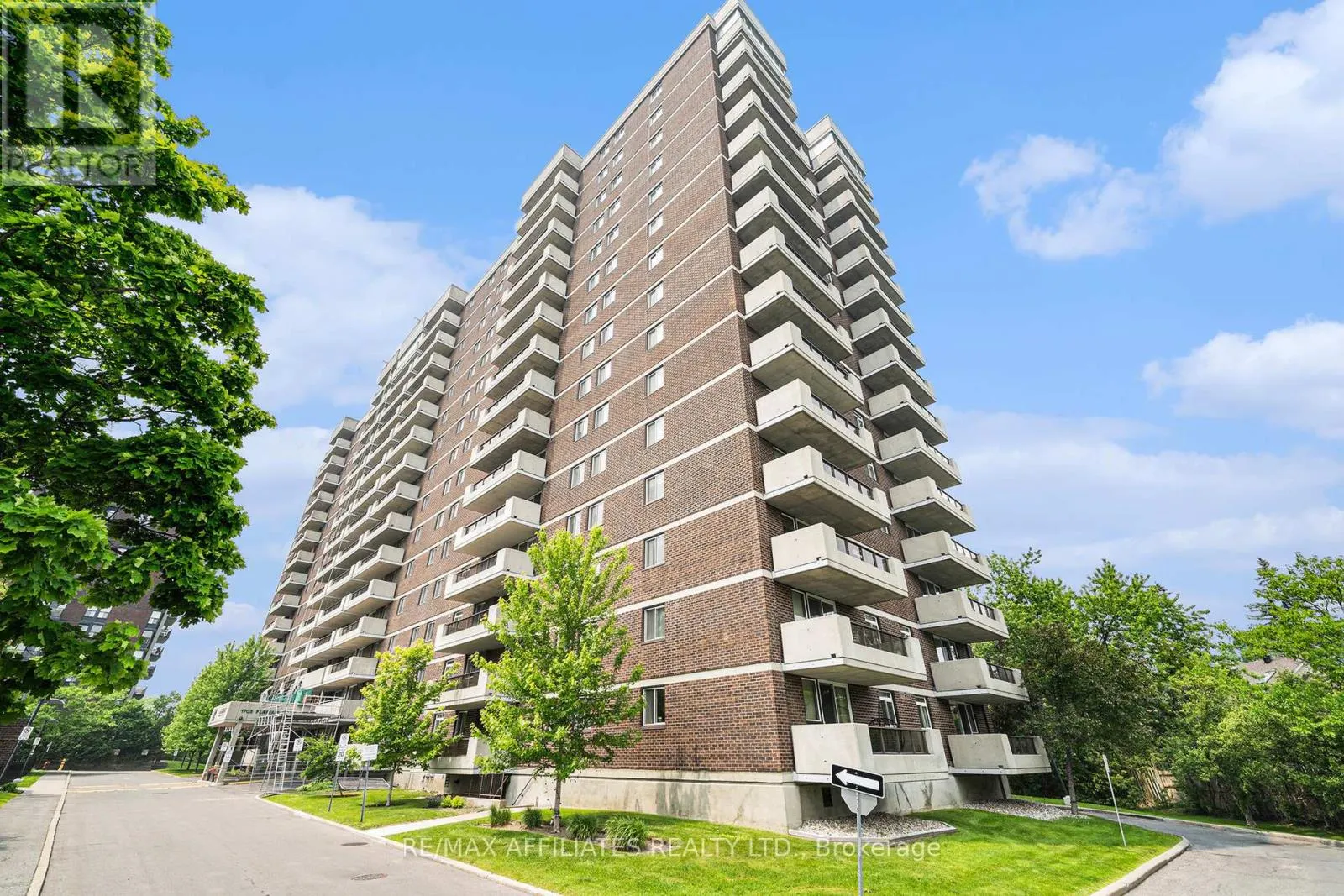 211 - 1705 PLAYFAIR DRIVE