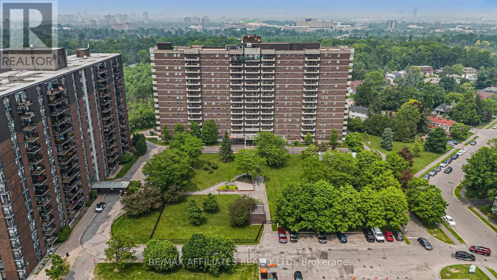 211 - 1705 PLAYFAIR DRIVE