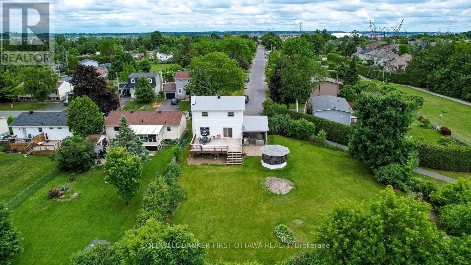 22 POOLE CREEK CRESCENT