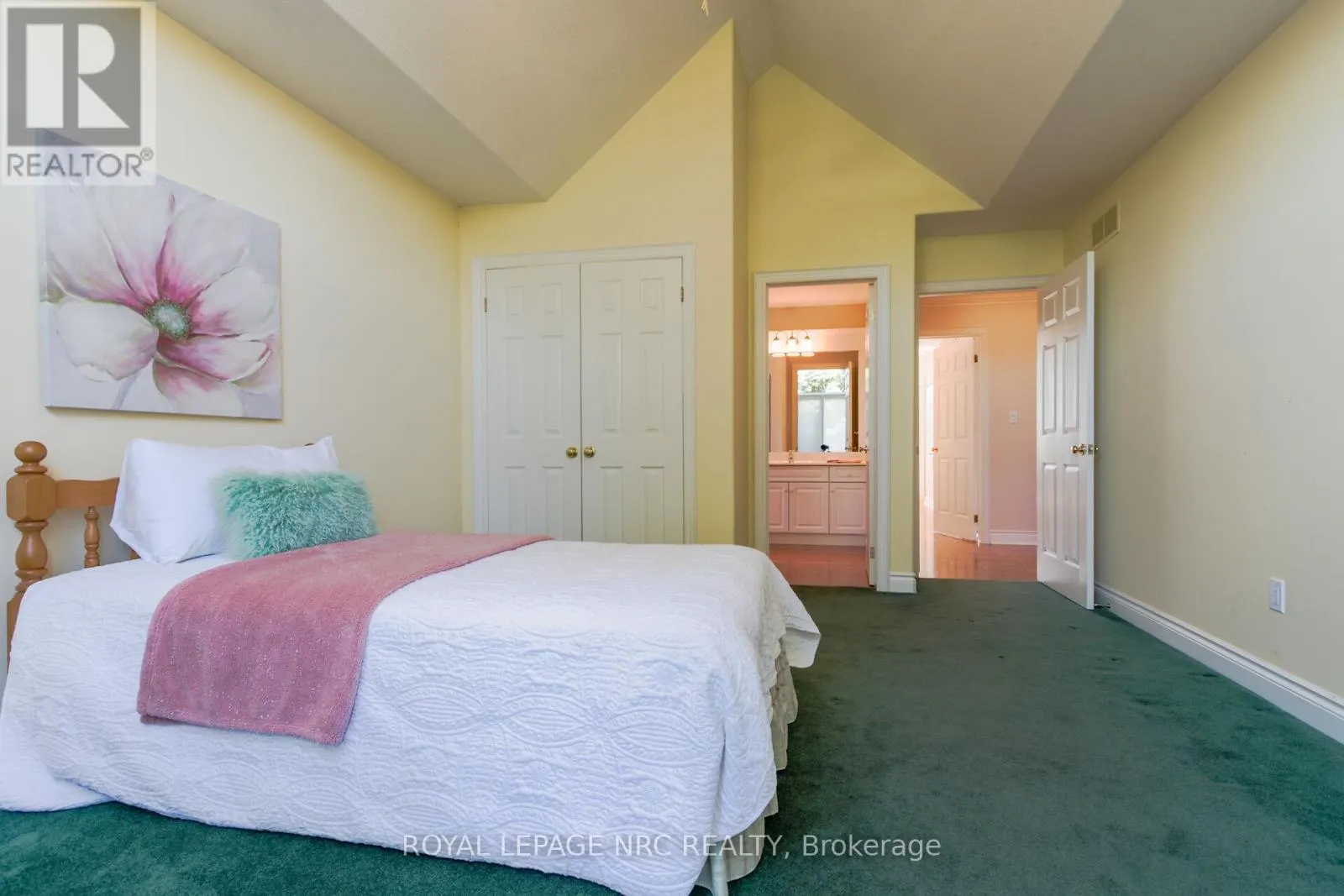 2A JULIANA CRESCENT