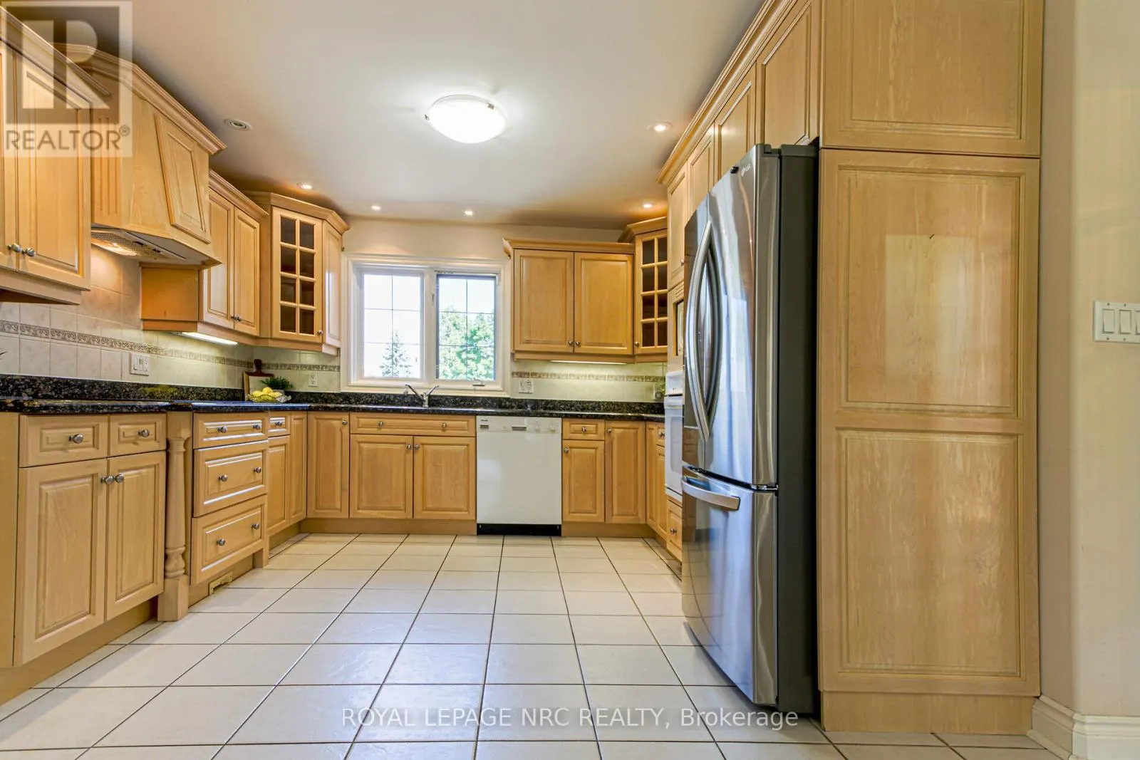 2A JULIANA CRESCENT