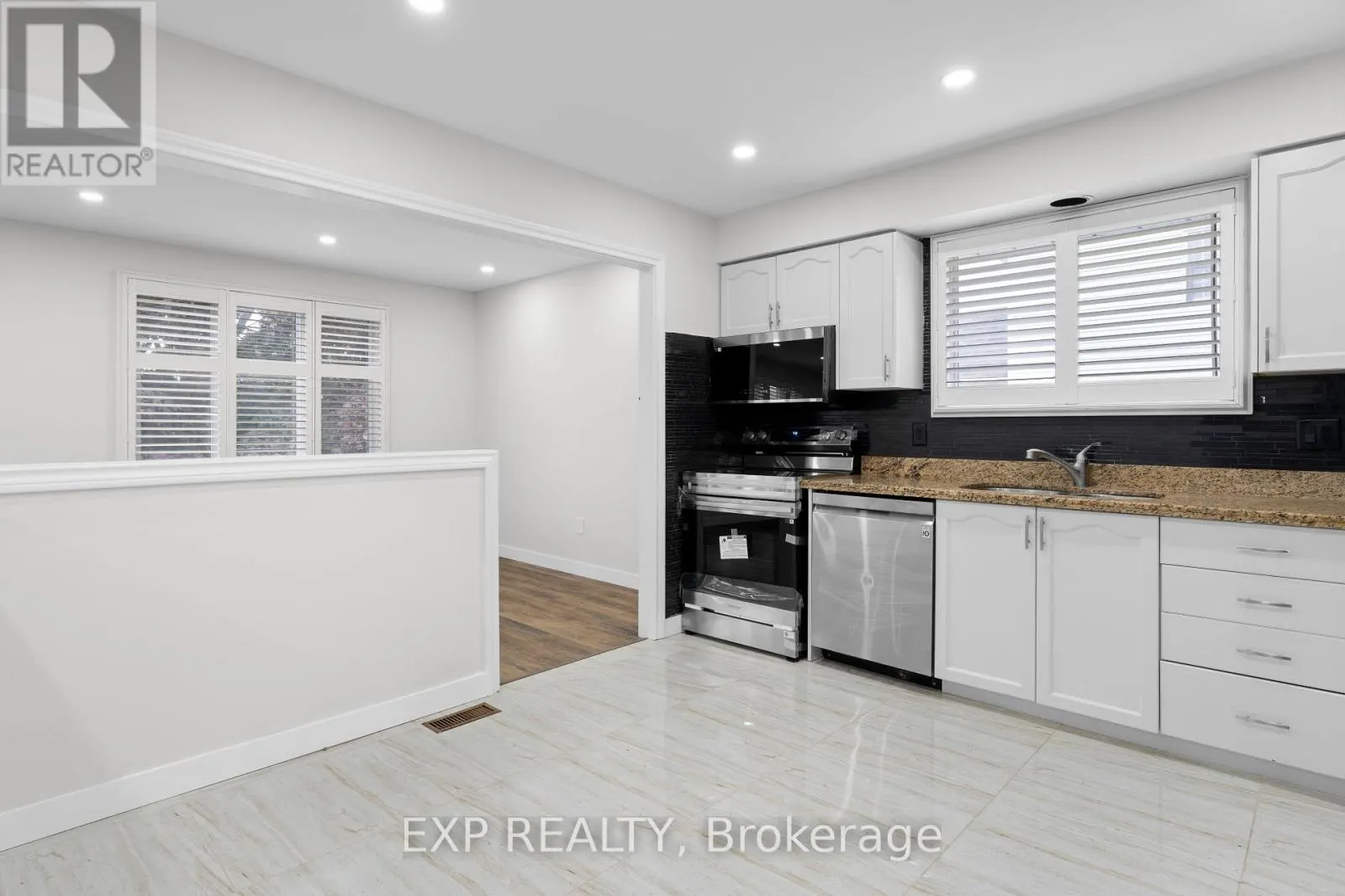 121 TOLLGATE ROAD