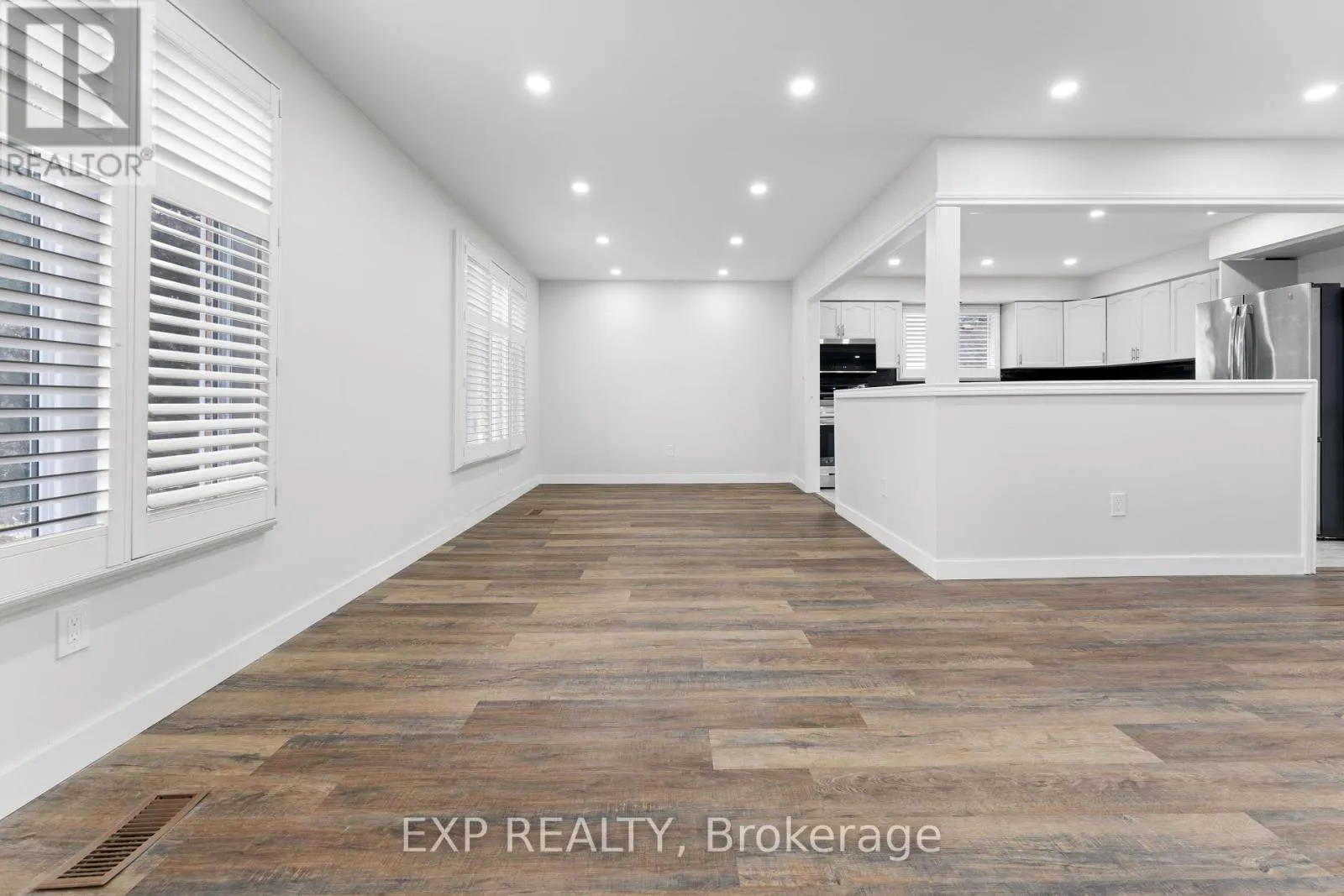 121 TOLLGATE ROAD