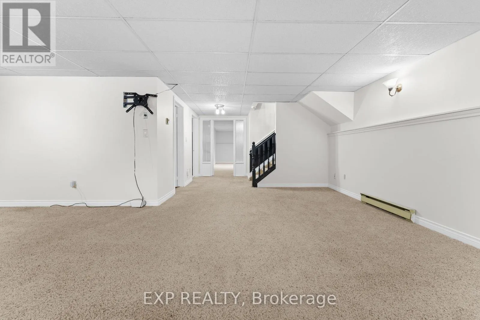 121 TOLLGATE ROAD