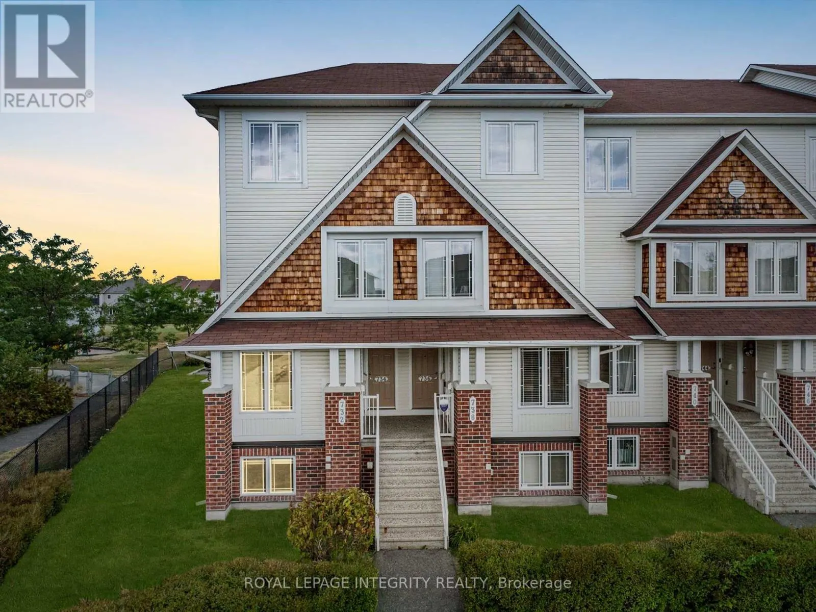 732 LAKERIDGE DRIVE