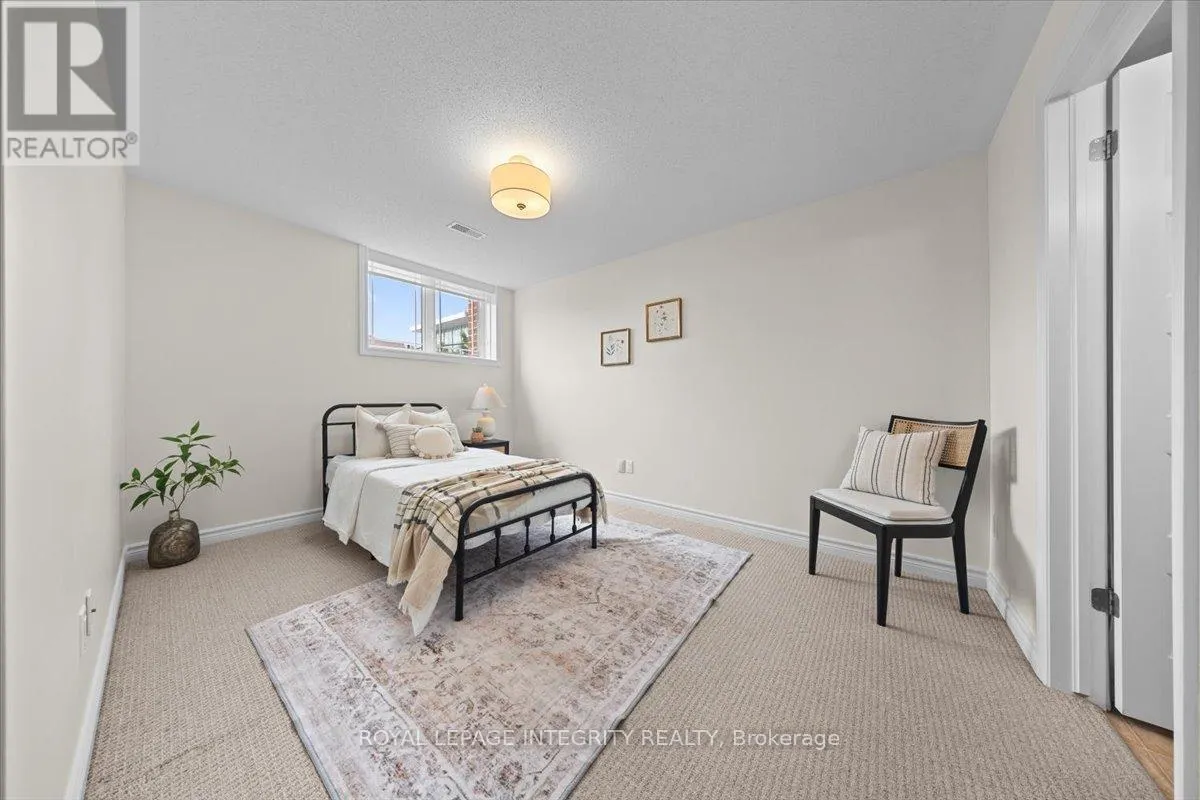 732 LAKERIDGE DRIVE
