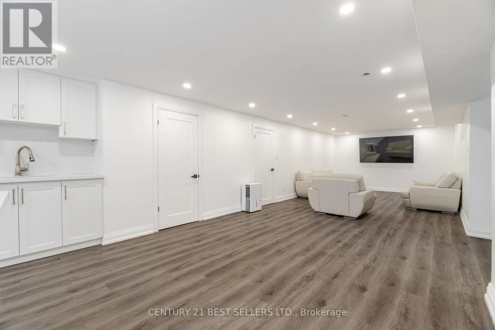 3446 GOVERNORS ROAD