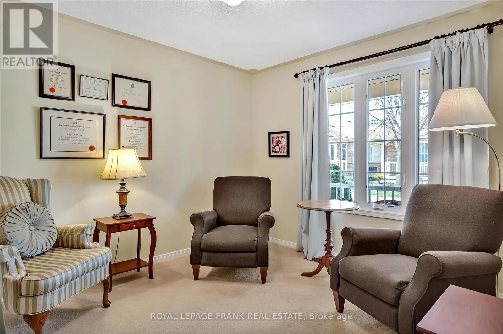 12 - 877 WENTWORTH STREET, #12