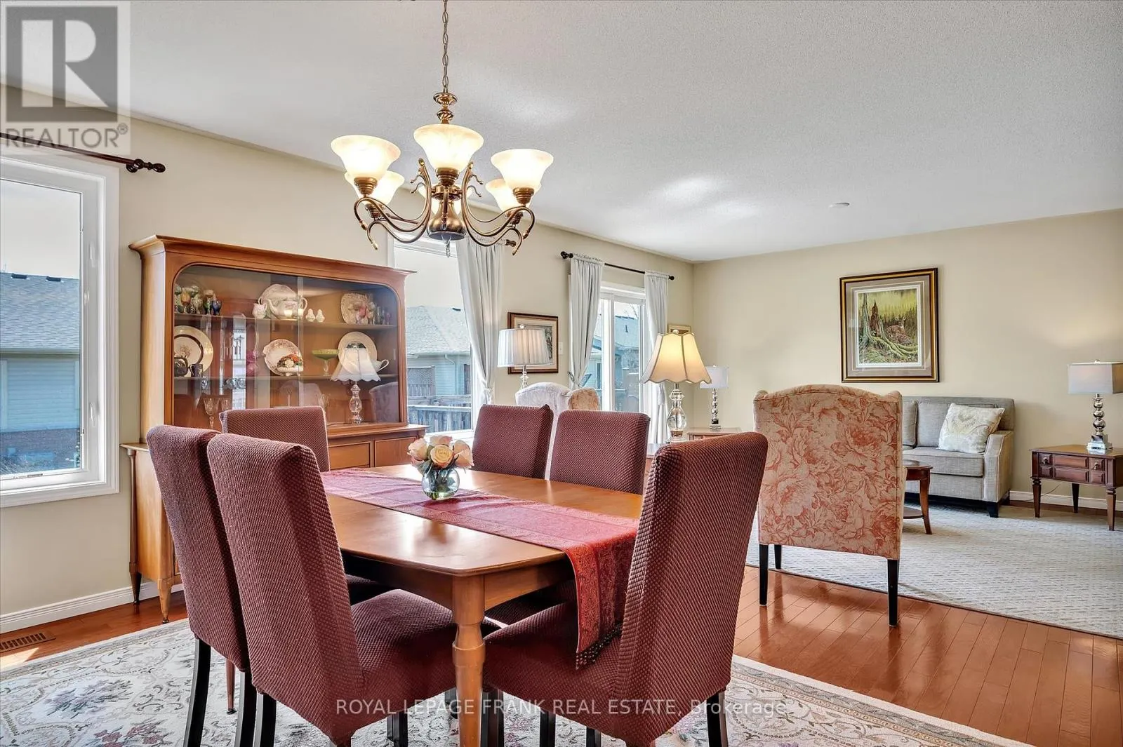 12 - 877 WENTWORTH STREET, #12
