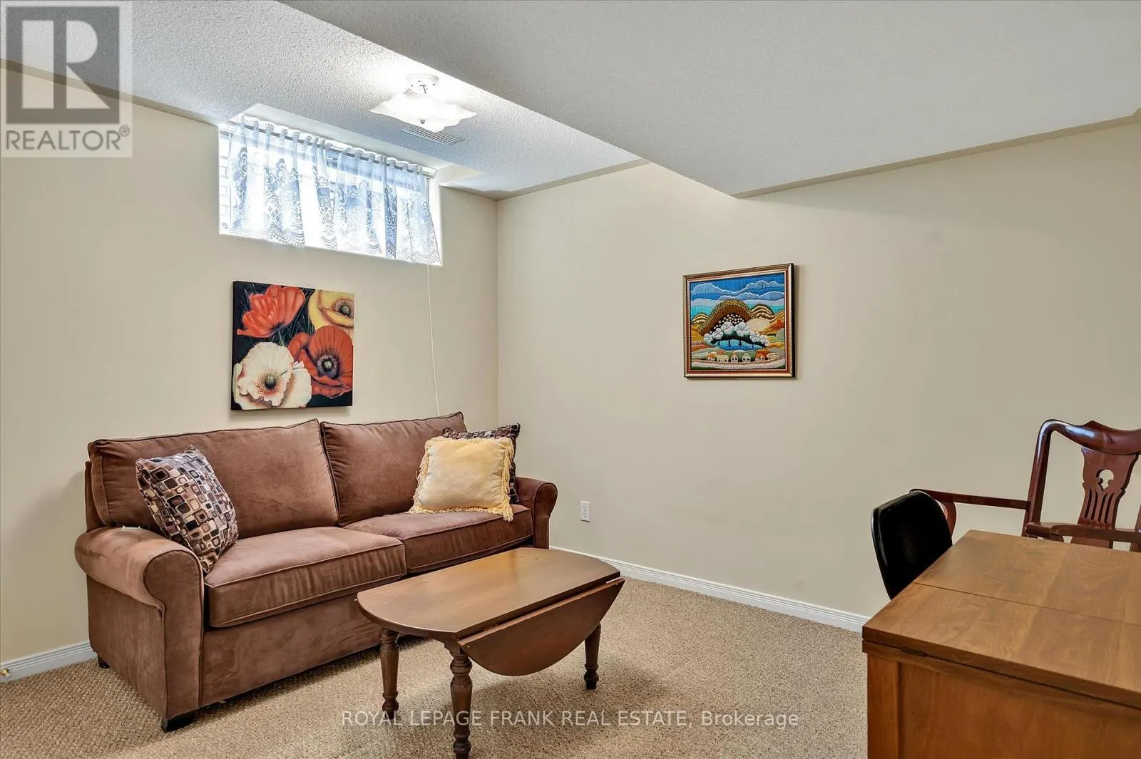 12 - 877 WENTWORTH STREET, #12
