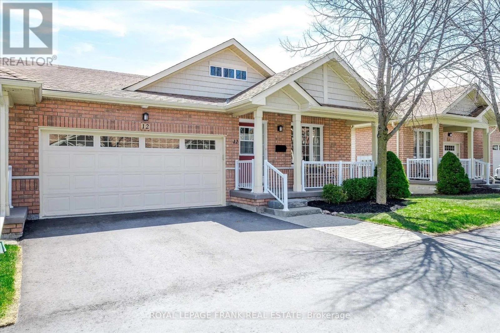 12 - 877 WENTWORTH STREET, #12