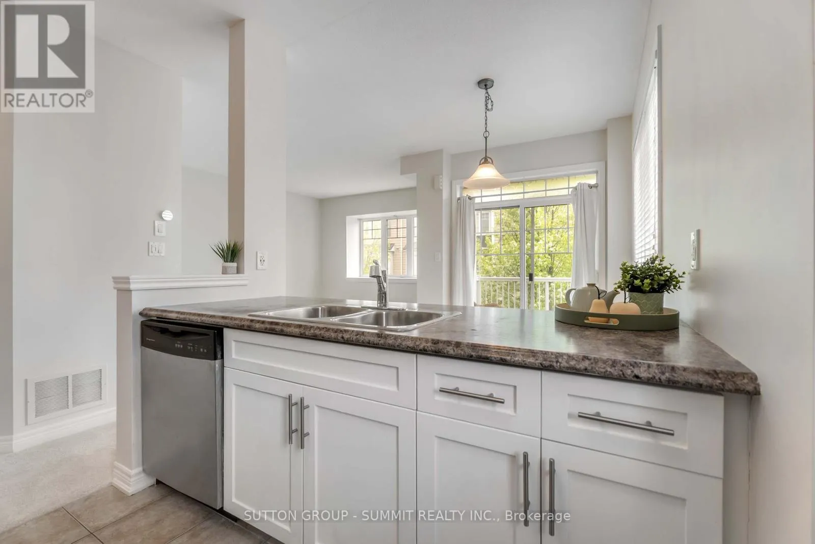 25 - 337 BEACH BOULEVARD