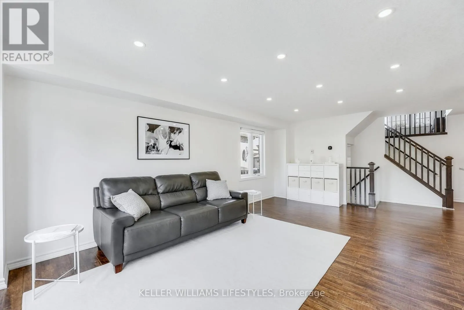 940 GRENFELL DRIVE