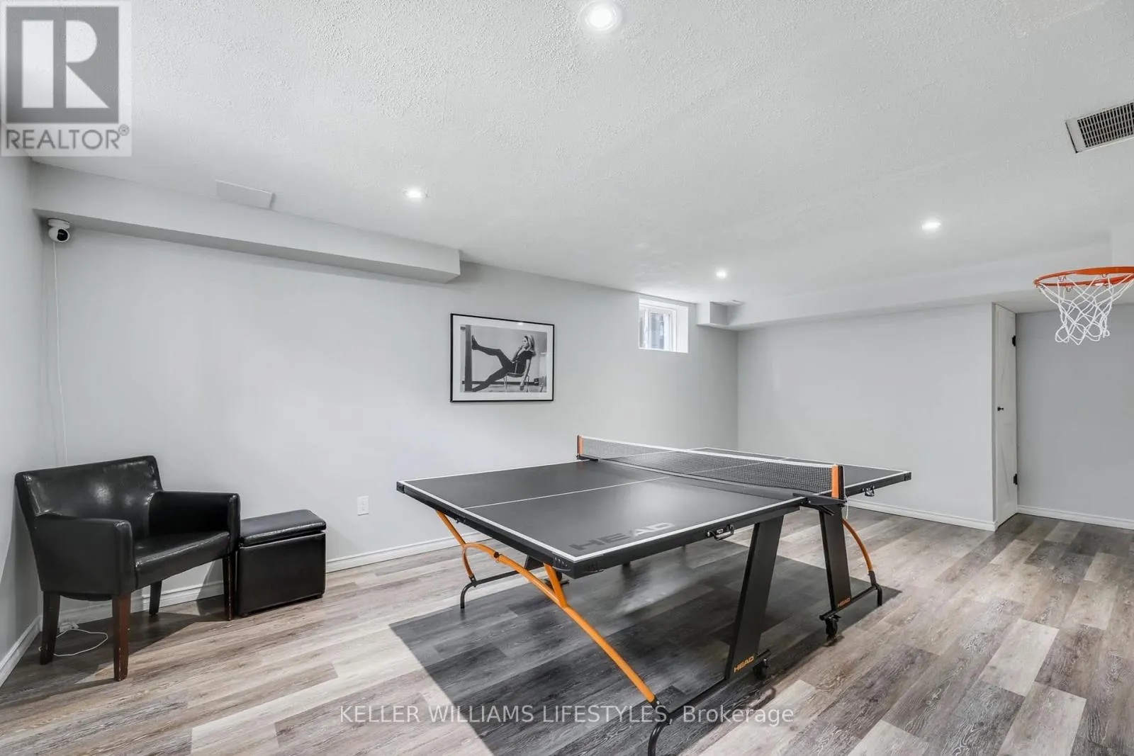 940 GRENFELL DRIVE