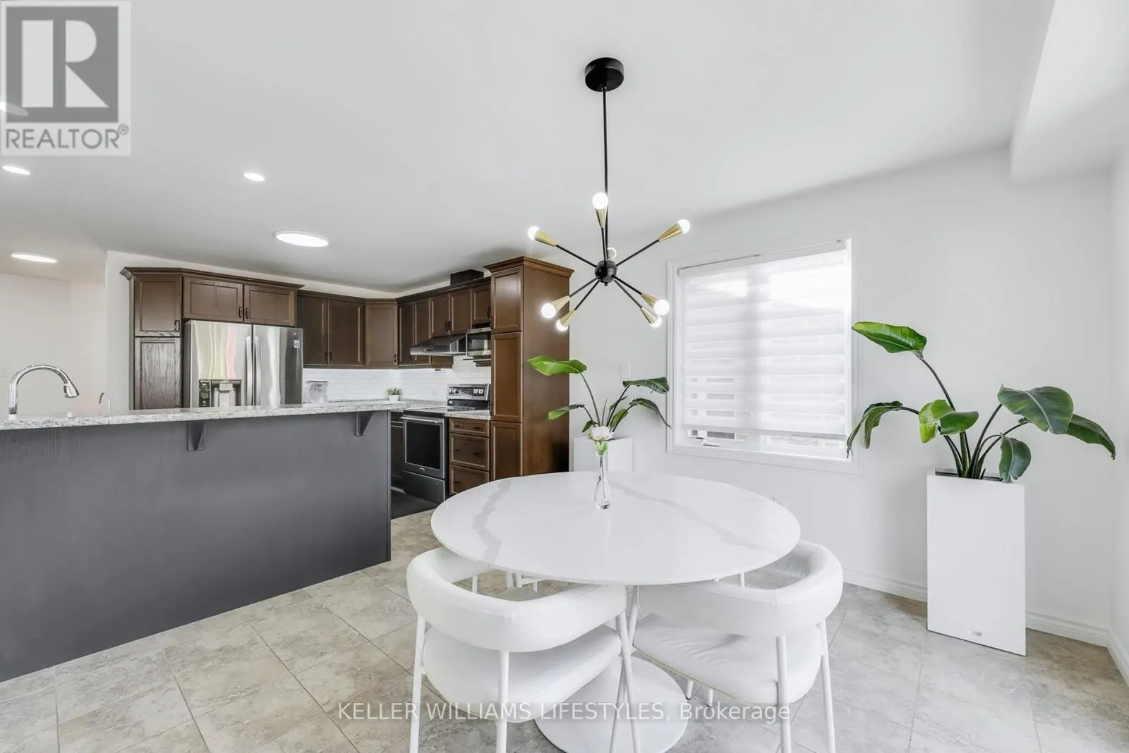 940 GRENFELL DRIVE