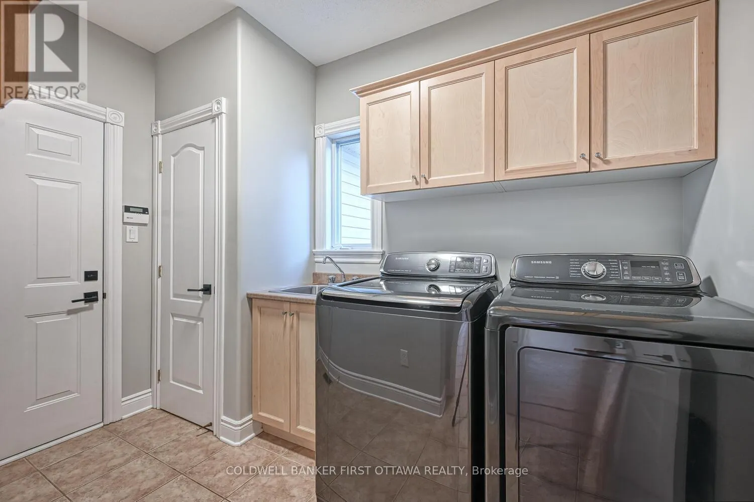 105 SIROCCO CRESCENT