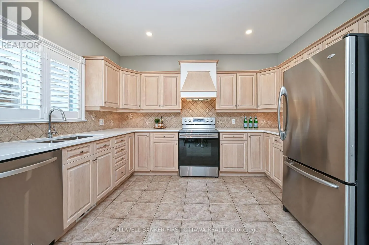 105 SIROCCO CRESCENT