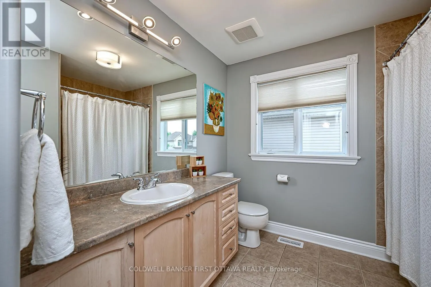 105 SIROCCO CRESCENT