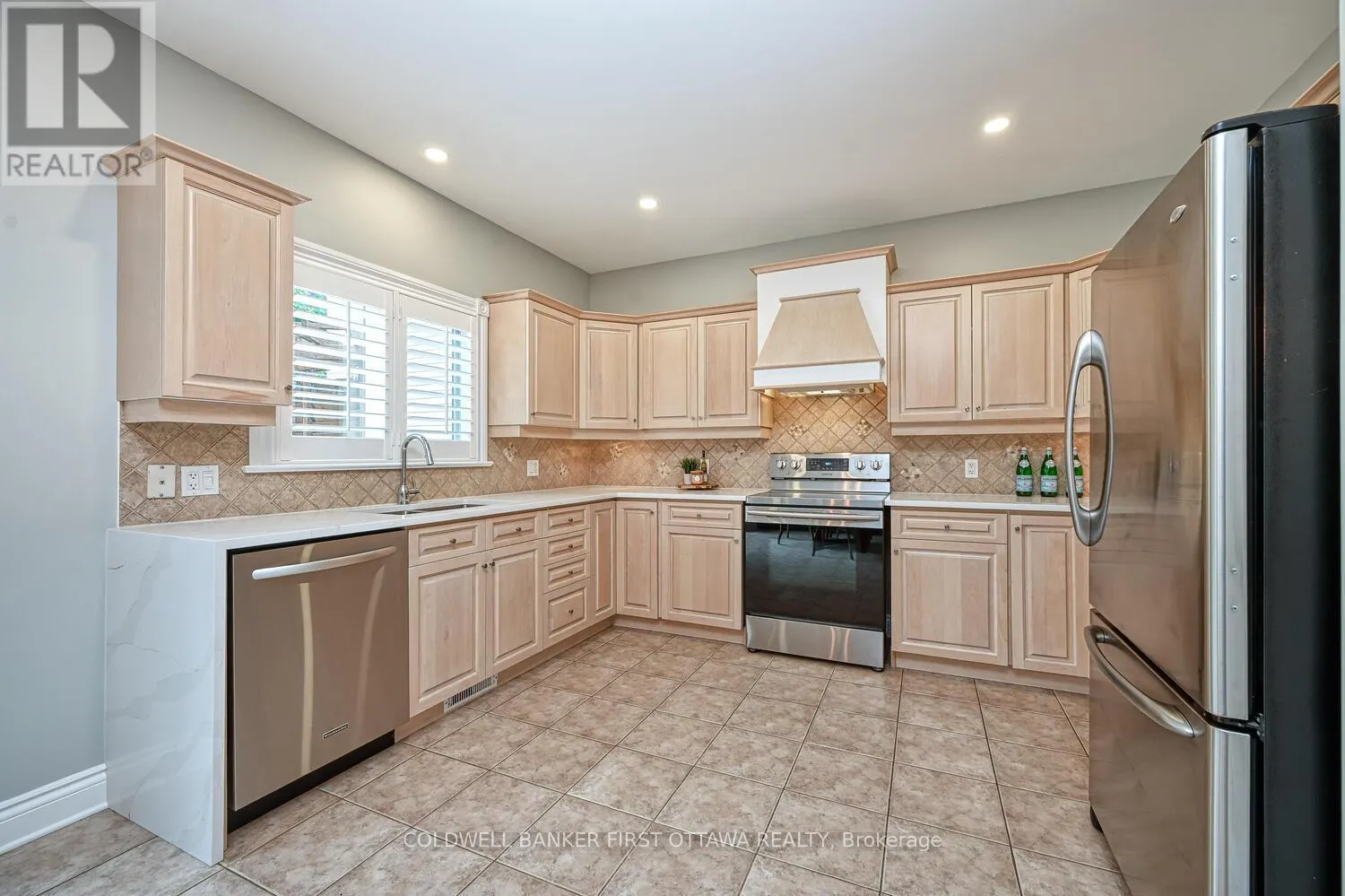 105 SIROCCO CRESCENT