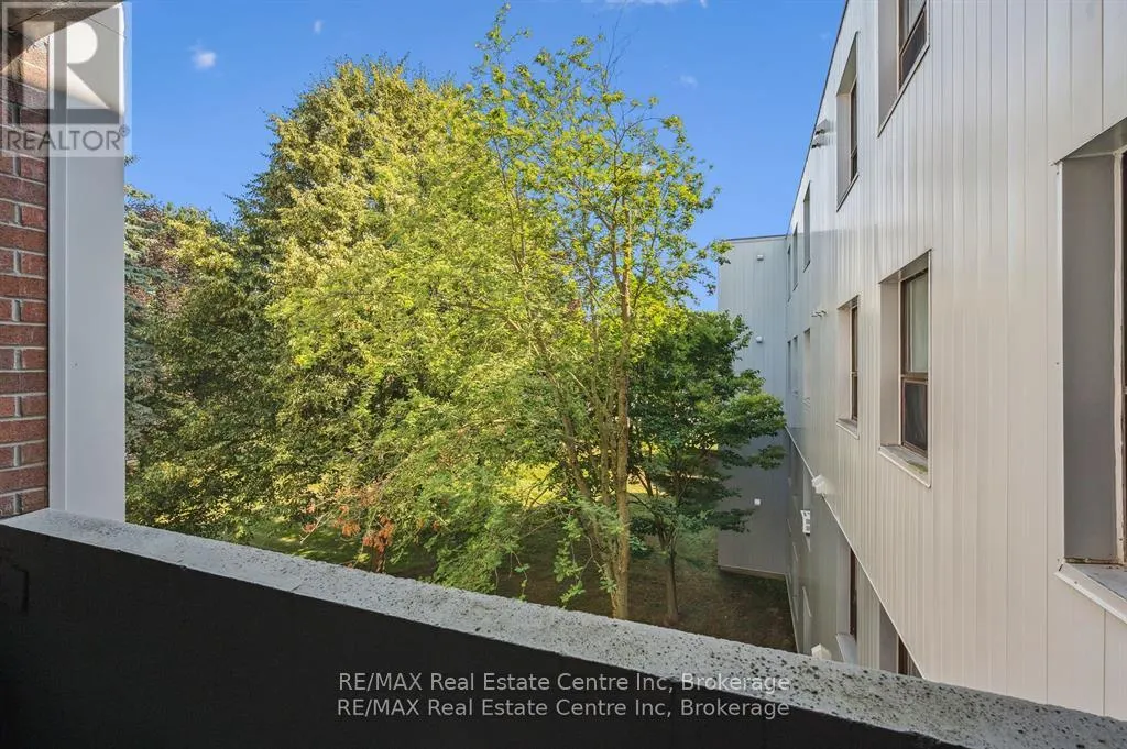 310 - 65 SILVERCREEK PARKWAY N, #310