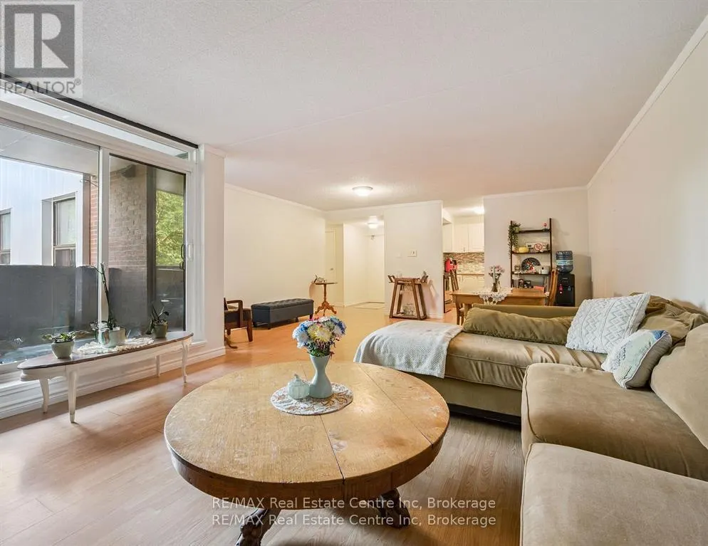 310 - 65 SILVERCREEK PARKWAY N, #310