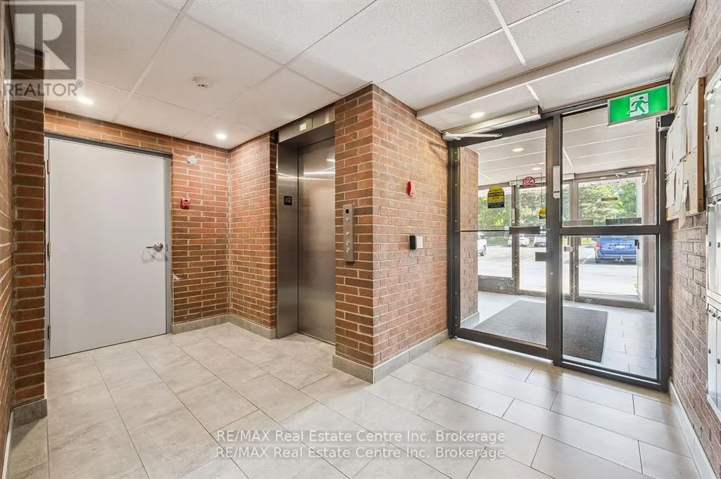 310 - 65 SILVERCREEK PARKWAY N, #310