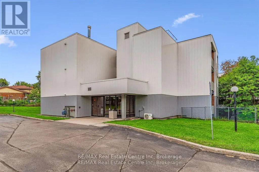 310 - 65 SILVERCREEK PARKWAY N, #310