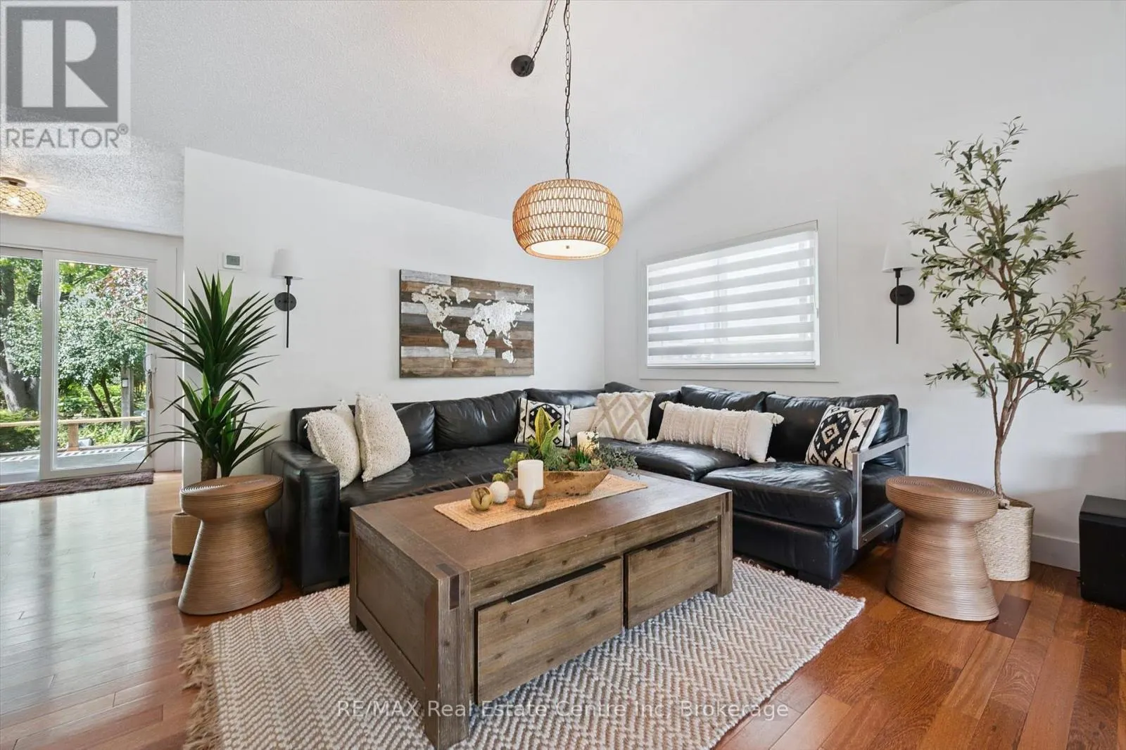 53 ROCHELLE DRIVE