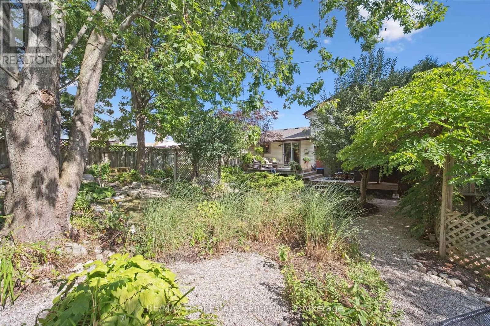 53 ROCHELLE DRIVE