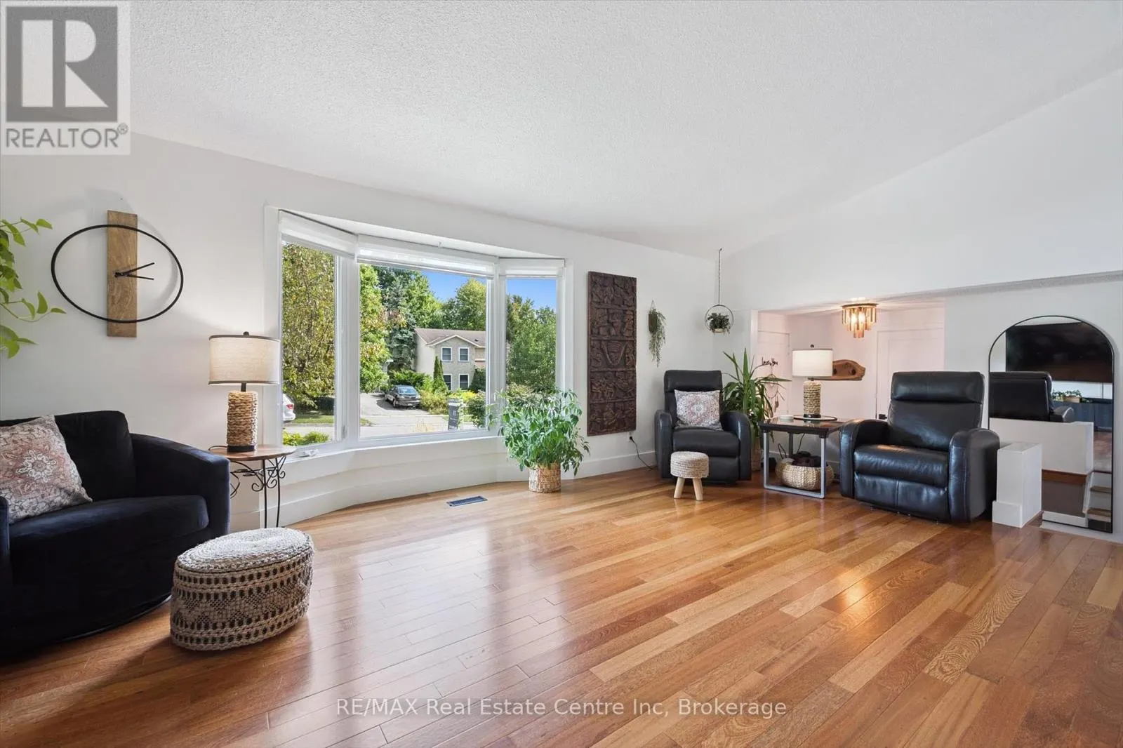 53 ROCHELLE DRIVE