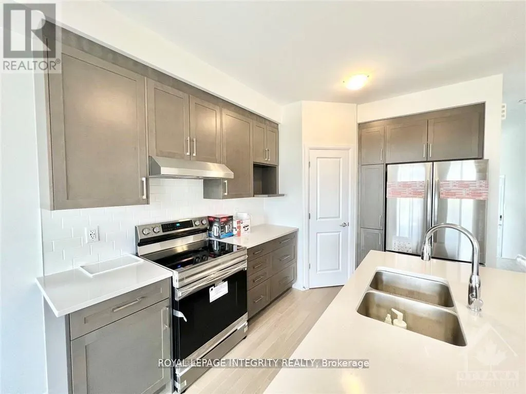 212 ELSIE MACGILL WALK