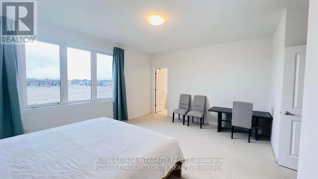 212 ELSIE MACGILL WALK