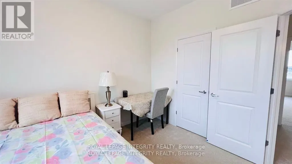 212 ELSIE MACGILL WALK