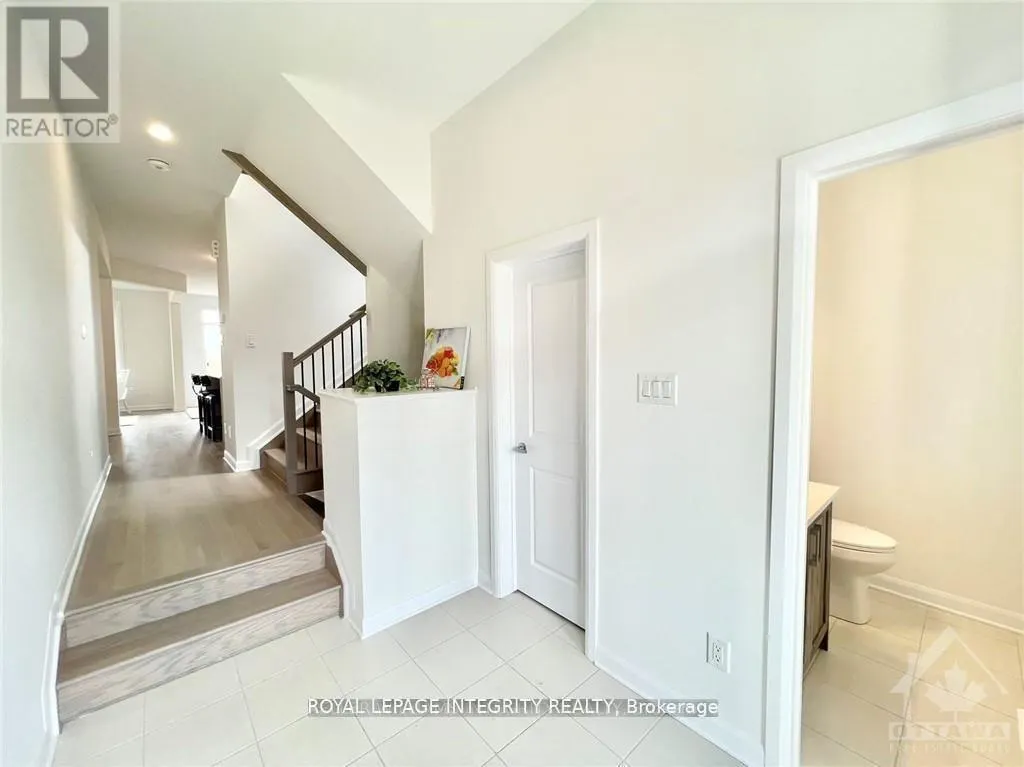 212 ELSIE MACGILL WALK