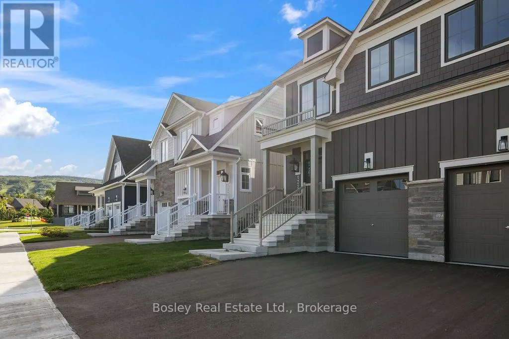 132 WHITE OAK CRESCENT
